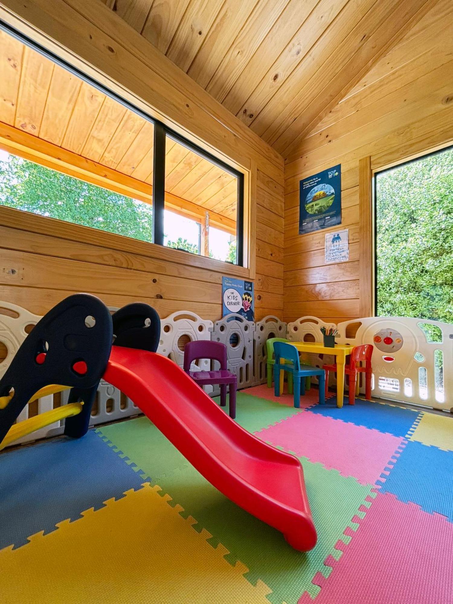 Kingston Top 10 Holiday Park 외부 사진